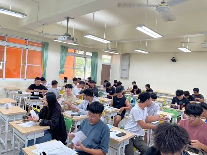 鐵道書寫融入課程教學研討會圖片